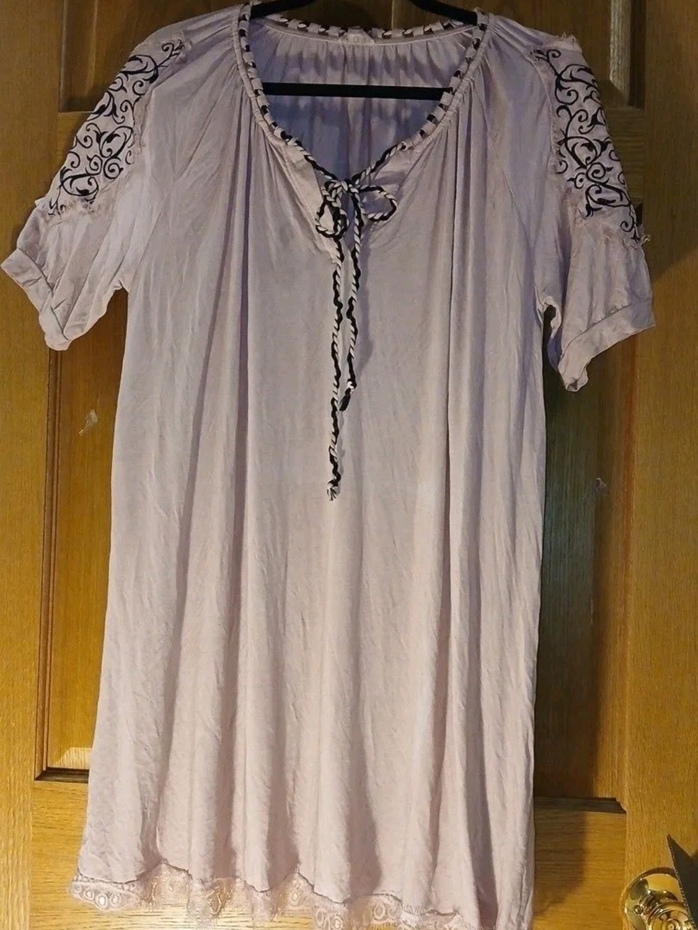POL Irregular Pink black Embroidered Short Sleeve Peasant Top - Light Pink